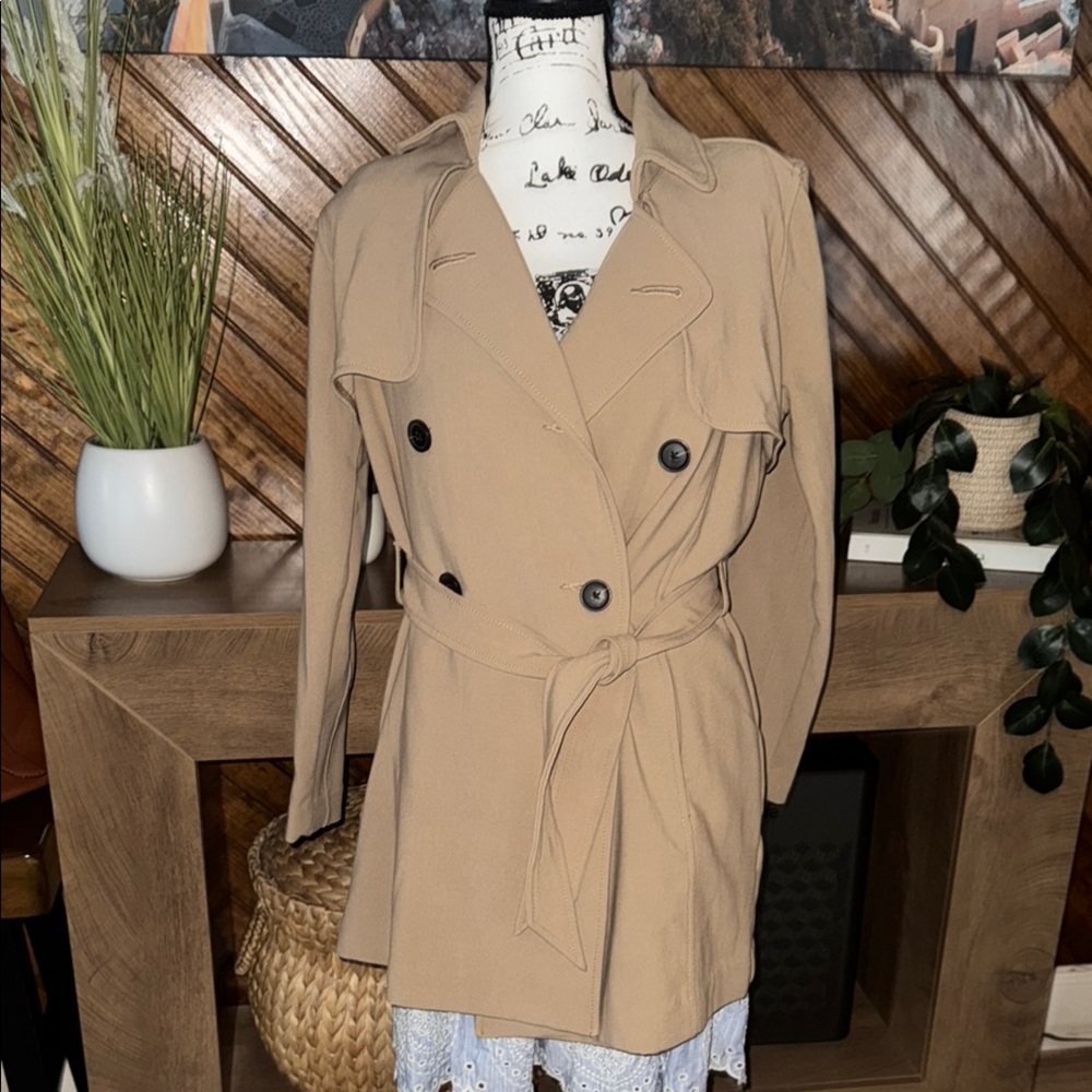 Abercrombie and Fitch trench coat‎ M